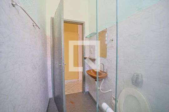 Banheiro de casa para alugar com 2 quartos, 90m² em Cidade Patriarca, São Paulo