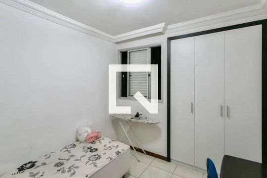 Quarto 1 de apartamento para alugar com 2 quartos, 65m² em Buritis, Belo Horizonte