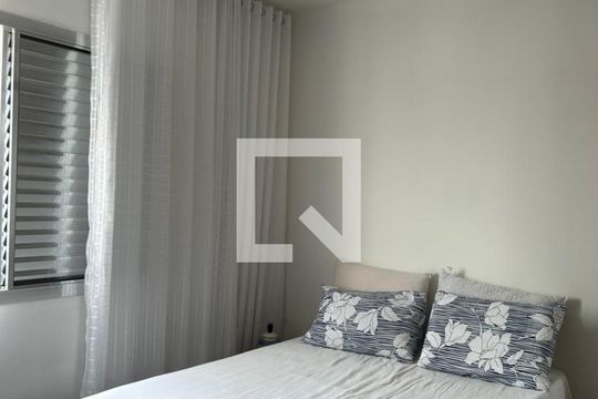 Quarto de apartamento à venda com 2 quartos, 58m² em Helena Maria, Osasco