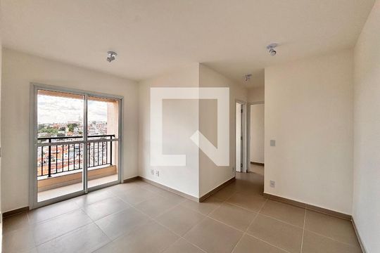 Sala de apartamento para alugar com 2 quartos, 58m² em Jardim das Belezas, Carapicuíba