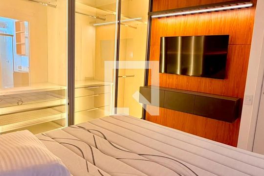 Quarto de apartamento à venda com 2 quartos, 62m² em Setor Bueno, Goiânia
