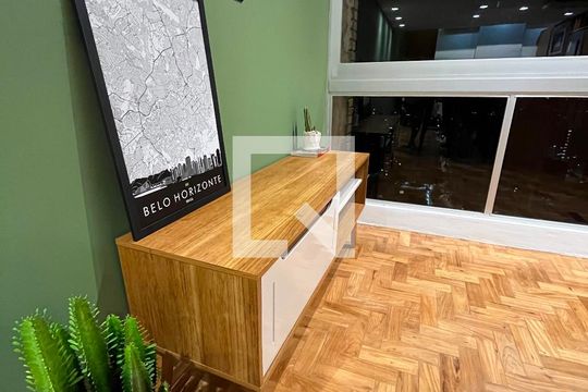 Sala de kitnet/studio à venda com 1 quarto, 38m² em Santo Agostinho, Belo Horizonte