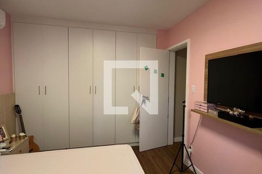 Quarto de apartamento para alugar com 3 quartos, 125m² em Vitória, Salvador