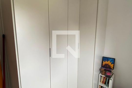 Quarto de apartamento para alugar com 2 quartos, 100m² em Vila Vitória, Santo André