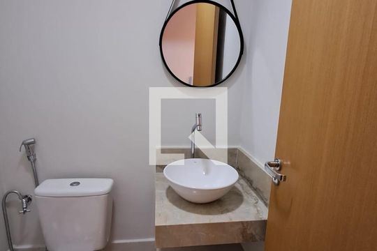 Lavabo de apartamento para alugar com 2 quartos, 72m² em Setor Marista, Goiânia