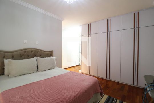 Quarto 1 - Suíte de casa para alugar com 3 quartos, 250m² em Jardim Karaíba, Uberlândia