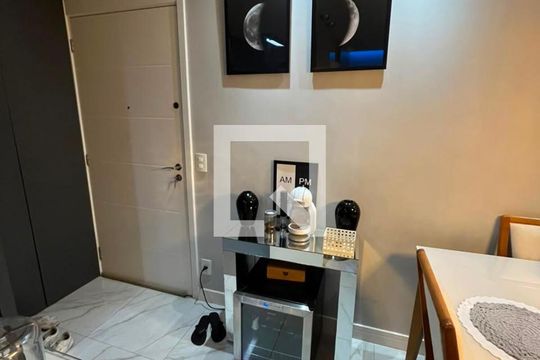 Sala de apartamento para alugar com 2 quartos, 65m² em Jardim Vazani, São Paulo
