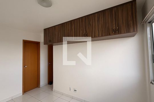 Suíte de apartamento para alugar com 2 quartos, 58m² em Ipiranga, Goiânia