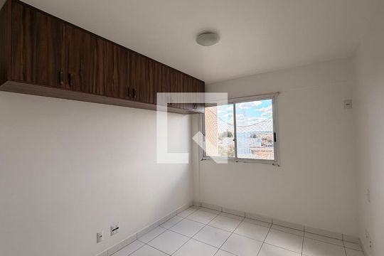 Suíte de apartamento para alugar com 2 quartos, 58m² em Ipiranga, Goiânia