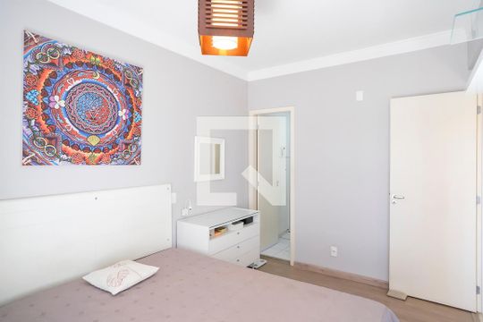 Suíte de apartamento à venda com 3 quartos, 80m² em Vila Caminho do Mar, São Bernardo do Campo