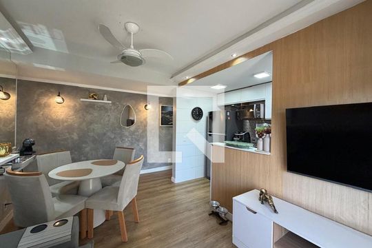 Sala de apartamento à venda com 2 quartos, 55m² em Taquara, Rio de Janeiro
