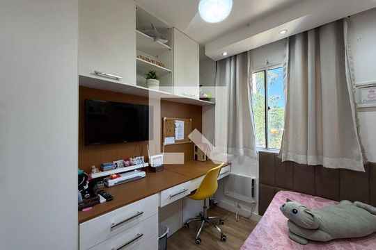 Quarto 1 de apartamento à venda com 2 quartos, 55m² em Taquara, Rio de Janeiro