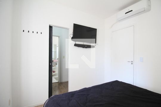 Suíte  de apartamento para alugar com 2 quartos, 102m² em Jardim Monte Kemel, São Paulo