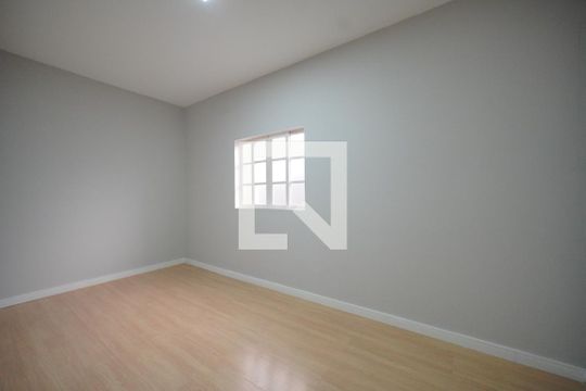 Quarto 3 de casa para alugar com 4 quartos, 126m² em Santa Monica, Florianópolis
