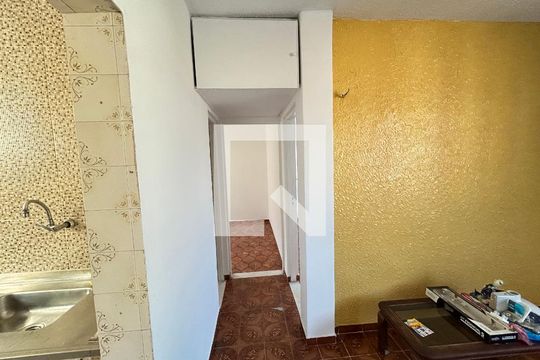 Corredor de apartamento à venda com 2 quartos, 45m² em Inhaúma, Rio de Janeiro