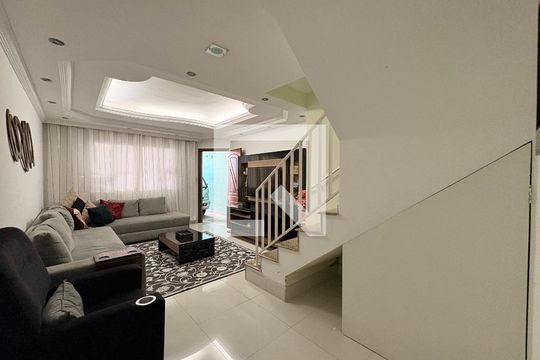Sala de casa para alugar com 4 quartos, 160m² em Vila Camilópolis, Santo André
