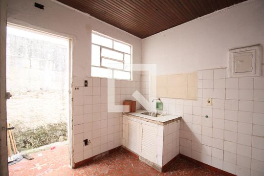 Casa para alugar com 1 quarto, 40m² em Jardim das Palmas, São Paulo