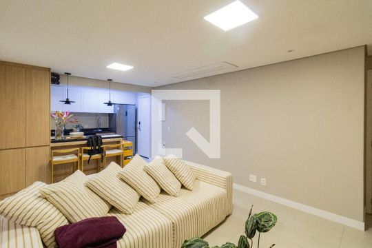 Sala de apartamento para alugar com 3 quartos, 130m² em Vila Anastácio, São Paulo
