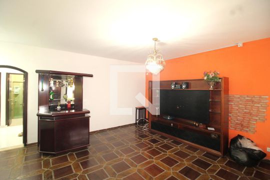 Casa para alugar com 4 quartos, 250m² em Lauzane Paulista, São Paulo