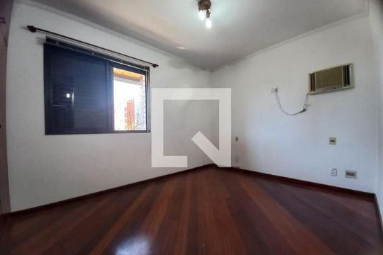 Apartamento à venda com 4 quartos, 160m² em Cambuí, Campinas