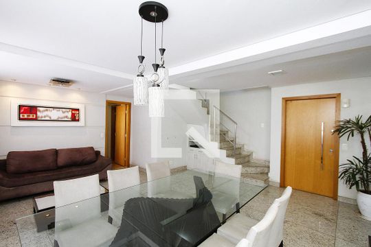 Apartamento para alugar com 4 quartos, 276m² em Padre Eustáquio, Belo Horizonte