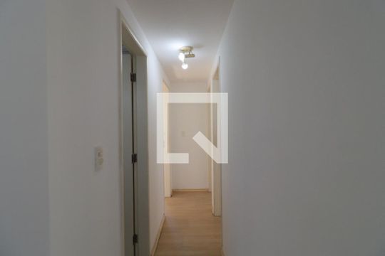 Corredor de apartamento para alugar com 3 quartos, 69m² em Jardim Nosso Lar, São Paulo
