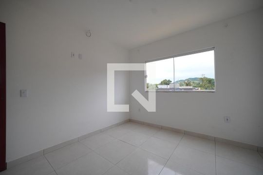 Suíte de apartamento para alugar com 3 quartos, 115m² em Ingleses do Rio Vermelho, Florianópolis