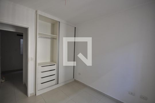 Quarto 1 de casa de condomínio à venda com 2 quartos, 60m² em Parque Vitoria, São Paulo