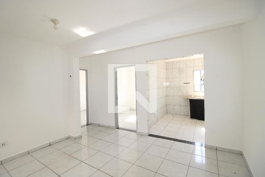 Casa para alugar com 2 quartos, 60m² em Parque Santa Rita, São Paulo