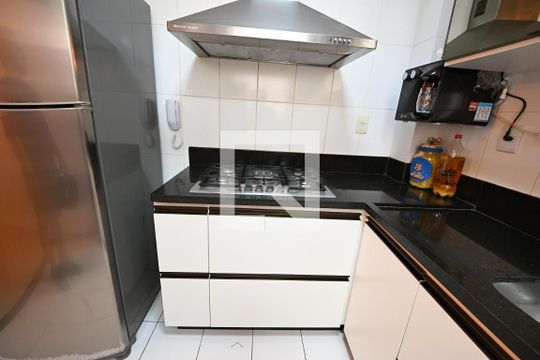 Apartamento para alugar com 3 quartos, 77m² em Parque Amazonia, Goiânia