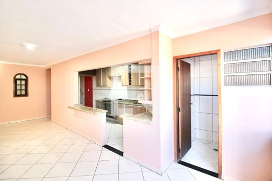 Cozinha  de casa para alugar com 3 quartos, 350m² em Conjunto Residencial José Bonifácio, São Paulo