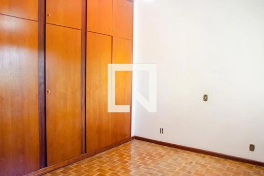 Casa 1 - Quarto de casa à venda com 6 quartos, 240m² em Vila Industrial (Campinas), Campinas