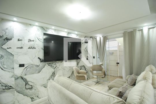 Casa à venda com 2 quartos, 50m² em Jardim Carombé, São Paulo