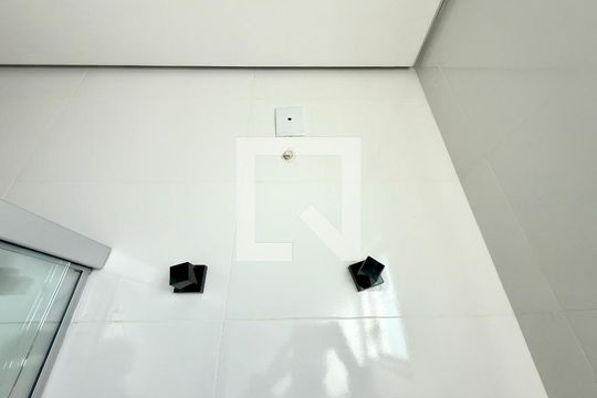 Banheiro da Suíte de casa para alugar com 3 quartos, 140m² em Califórnia, Belo Horizonte
