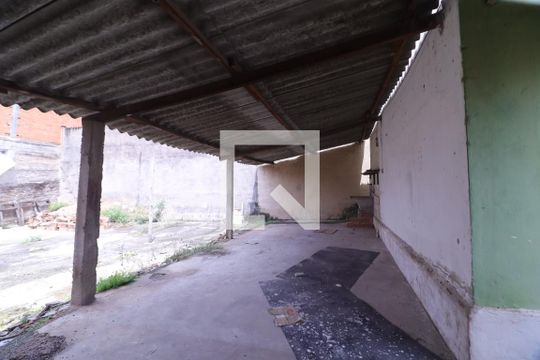 Área externa de casa à venda com 2 quartos, 75m² em Jardim Santa Terezinha, Campinas