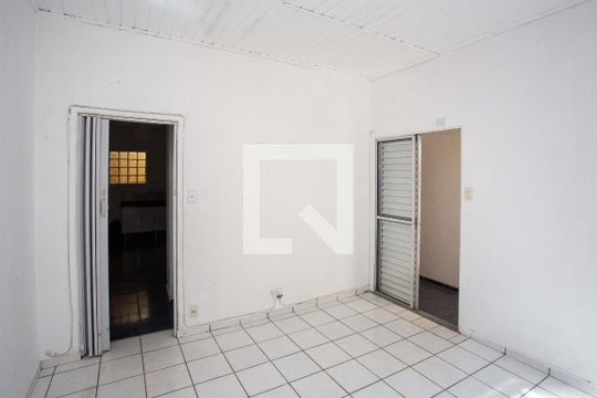 Sala de casa para alugar com 3 quartos, 80m² em Vila Nogueira, Diadema