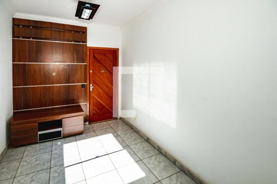 Apartamento para alugar com 2 quartos, 47m² em Heliópolis, Belo Horizonte
