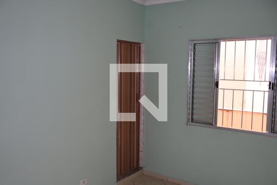 Casa para alugar com 1 quarto, 70m² em Vila Industrial, São Paulo