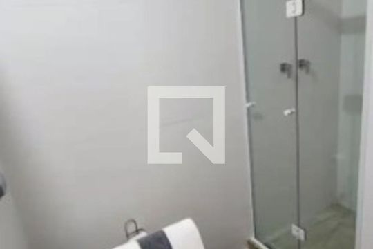 Banheiro de apartamento para alugar com 2 quartos, 70m² em Glória, Rio de Janeiro