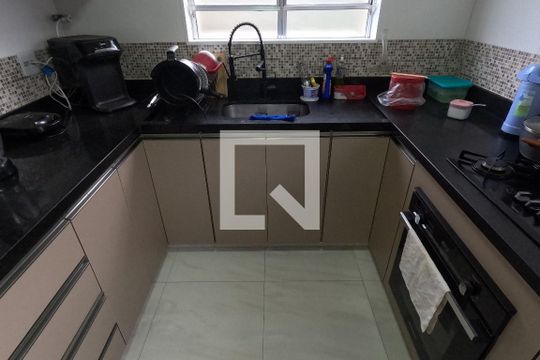 Cozinha - 1 º Piso de casa para alugar com 3 quartos, 210m² em Boqueirão, Santos