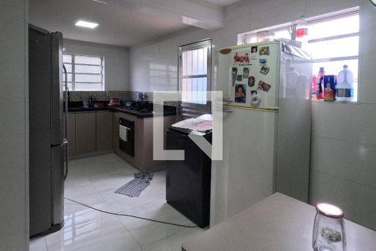 Cozinha - 1 º Piso de casa para alugar com 3 quartos, 210m² em Boqueirão, Santos