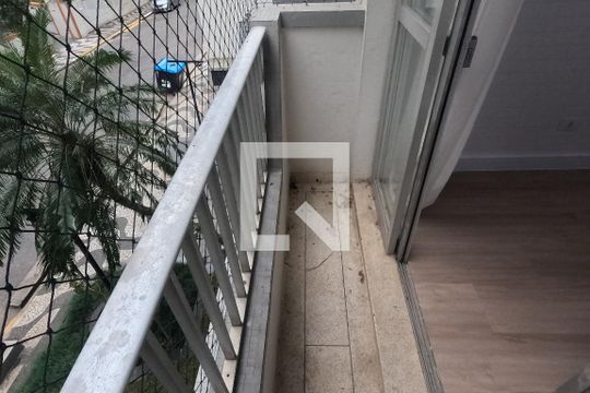 Apartamento para alugar com 2 quartos, 85m² em José Menino, Santos