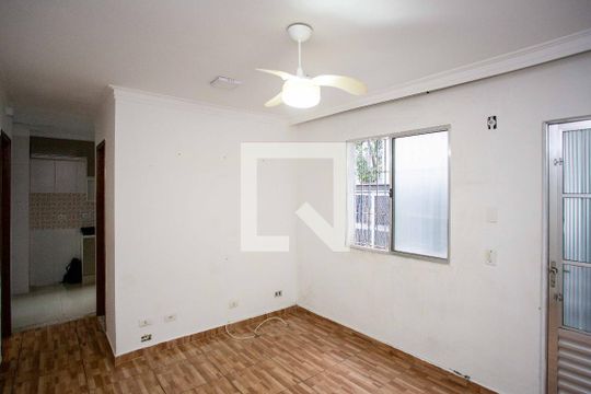 Apartamento para alugar com 2 quartos, 45m² em Conceição, Diadema