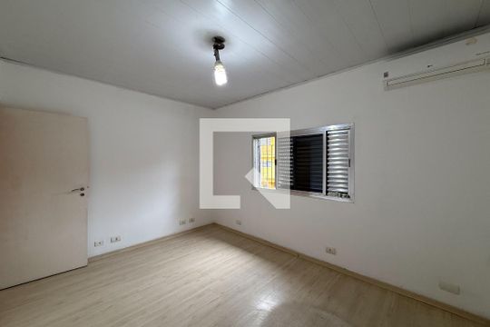Casa à venda com 3 quartos, 180m² em Parque Sao Luis, São Paulo