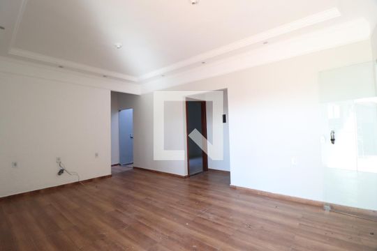 Casa para alugar com 3 quartos, 150m² em Jardim Europa, Uberlândia