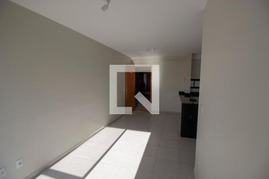 Apartamento à venda com 2 quartos, 56m² em Sh Sol Nascente, Brasília