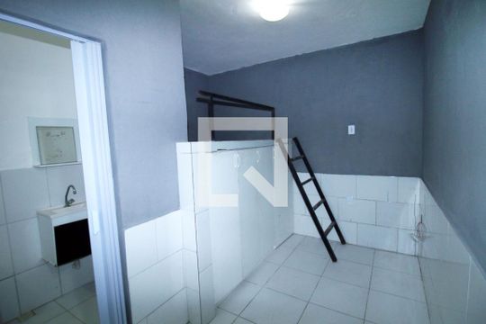 Kitnet/Studio para alugar com 1 quarto, 25m² em Parada de Lucas, Rio de Janeiro