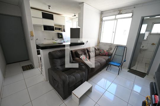 Apartamento à venda com 2 quartos, 48m² em Solange Park I, Goiânia