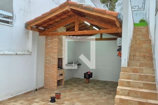 Casa para alugar com 1 quarto, 134m² em Jardim Sao Pedro, Mogi das Cruzes