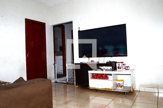 Casa para alugar com 3 quartos, 100m² em Tupi, Belo Horizonte